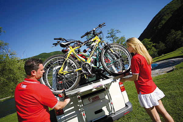 VW T5 Carry-Bike 02093B71A met zwarte details VW T5 Carry-Bike 02093B71A met zwarte details