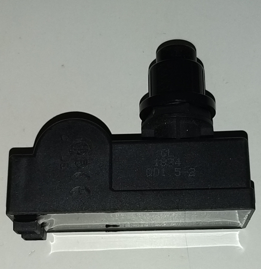 Broil King 10342-245 elektronische ontstekingsknop voor 2 branders, zijaanzicht Broil King 10342-245 elektronische ontstekingsknop voor 2 branders, zijaanzicht